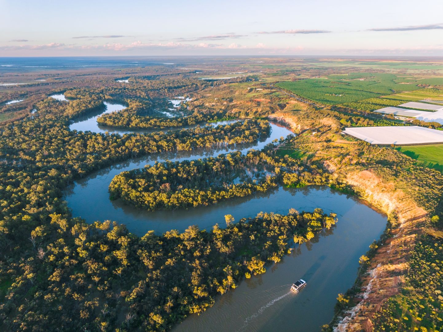 SA_MurrayRiverWalk_MurrayRiverTrails_GuidedWalk_2022_Landscape_Aerial.jpg